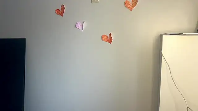 VenusDwigginss online show from February 15, 2026, 7:27 am