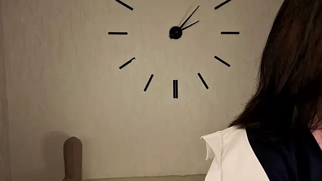 BeatrisRosel online show from March 24, 2026, 6:13 pm