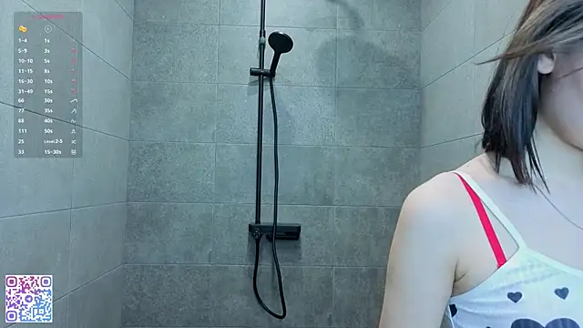 BeatrisRosel online show from April 10, 2026, 6:45 pm