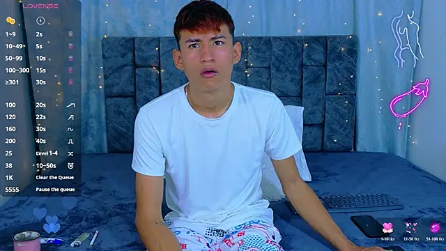 NicolasTorrez online show from April 9, 2026, 12:21 am