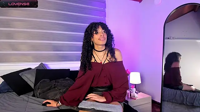 Snapshot of Tamia_25 chatting on July 1, 2026, 7:57 pm Tamia 25 online show from July 1, 2026, 7:57 pm