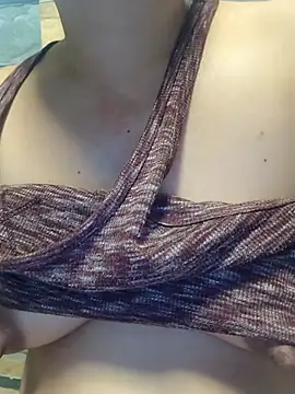 squirtshantal online show from December 16, 2025, 1:43 am