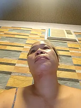 squirtshantal online show from February 16, 2026, 11:17 am