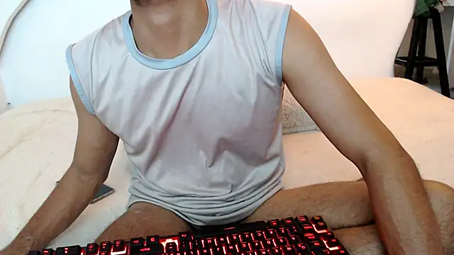 Snapshot of johanoro333 chatting on February 21, 2026, 2:23 am johanoro333 online show from February 21, 2026, 2:23 am