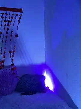 amy-dexter- online show from February 15, 2026, 7:43 pm