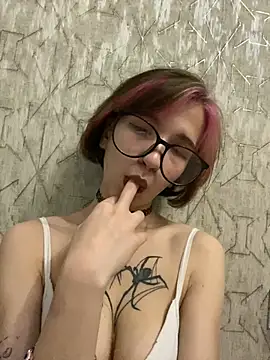 Snapshot of analcutie chatting on February 13, 2026, 1:34 am analcutie online show from February 13, 2026, 1:34 am