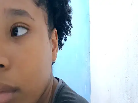 Snapshot of MadelynStamant chatting on March 25, 2026, 12:22 pm MadelynStamant online show from March 25, 2026, 12:22 pm