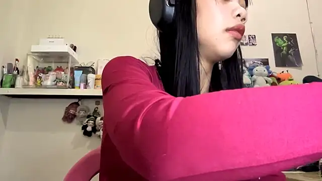 GloryKulikowski online show from February 27, 2026, 1:16 am