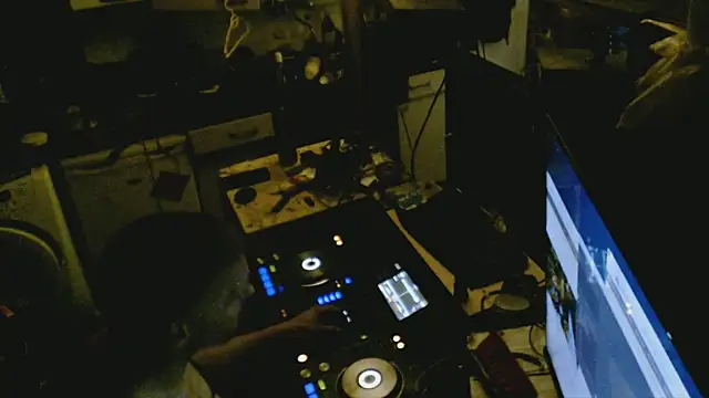 BISLETJE1980 online show from February 21, 2026, 2:01 am