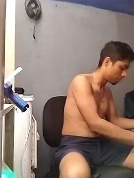 Snapshot of URALZERO420CLOUDS chatting on February 28, 2026, 6:58 am URALZERO420CLOUDS online show from February 28, 2026, 6:58 am