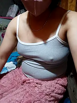 Snapshot of nelina_12345 chatting on May 10, 2026, 10:37 pm nelina 12345 online show from May 10, 2026, 10:37 pm