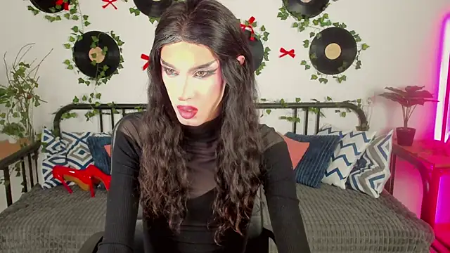 MadisonEsprit online show from April 4, 2026, 5:06 am