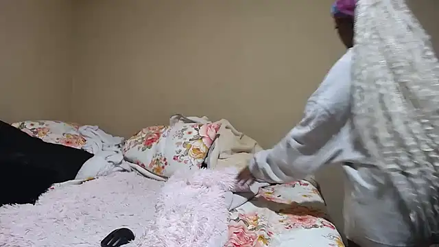 KinkyPxx online show from April 9, 2026, 5:51 pm