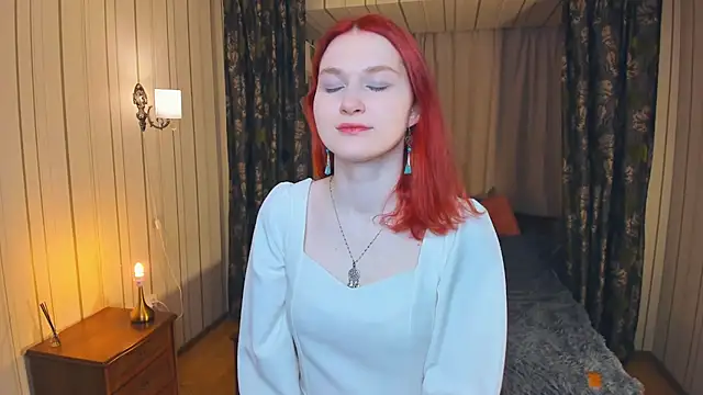 LinaMalech online show from February 22, 2026, 8:07 pm