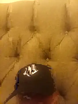 Leroyhotess online show from February 12, 2026, 5:52 pm