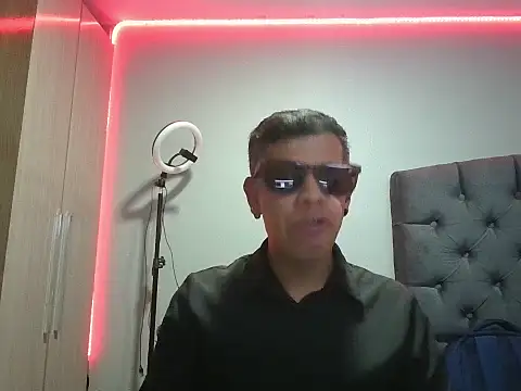 WILD BIGCOCK35 online show from February 24, 2026, 12:08 am