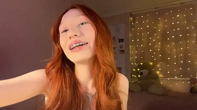 stella foxi online show from February 19, 2026, 4:25 pm