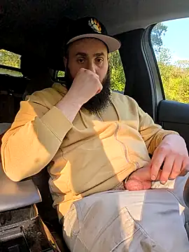 daddyboucher69 online show from April 28, 2026, 4:23 pm
