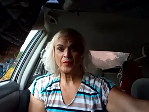 dustbunny64 online show from June 17, 2026, 3:09 am