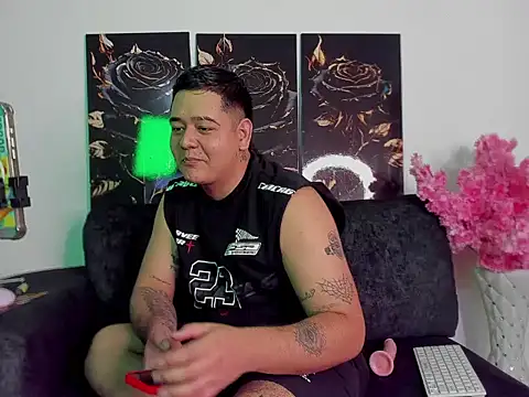 Snapshot of winy_hot chatting on February 19, 2026, 7:54 pm winy hot online show from February 19, 2026, 7:54 pm