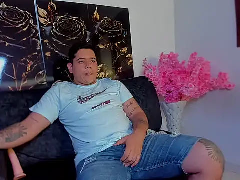 Snapshot of winy_hot chatting on February 26, 2026, 2:27 pm winy hot online show from February 26, 2026, 2:27 pm