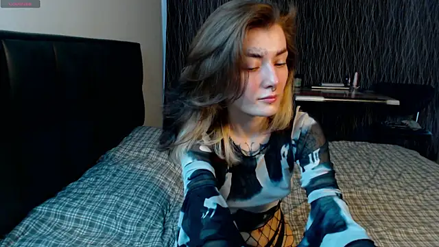 Snapshot of MilaMyst chatting on March 3, 2026, 7:58 am MilaMyst online show from March 3, 2026, 7:58 am