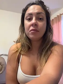leona-david online show from April 3, 2026, 2:48 pm