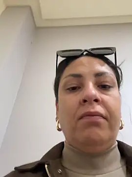 leona-david online show from May 19, 2026, 12:22 pm