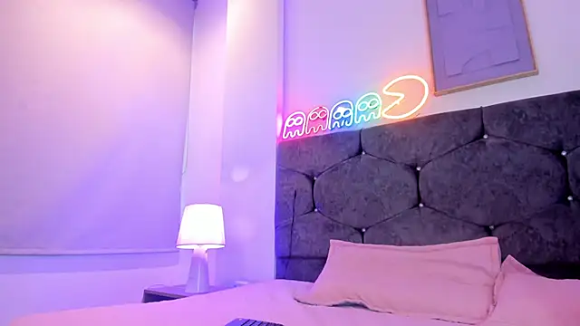 Megan Morphy online show from March 10, 2026, 12:32 pm