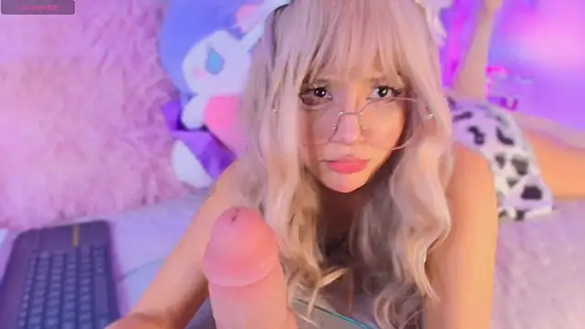 angelina honey  online show from June 23, 2026, 4:10 am
