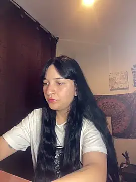 Abril Thompson221 online show from June 1, 2026, 12:34 am