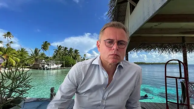 stephcmoi007 online show from April 10, 2026, 8:41 am