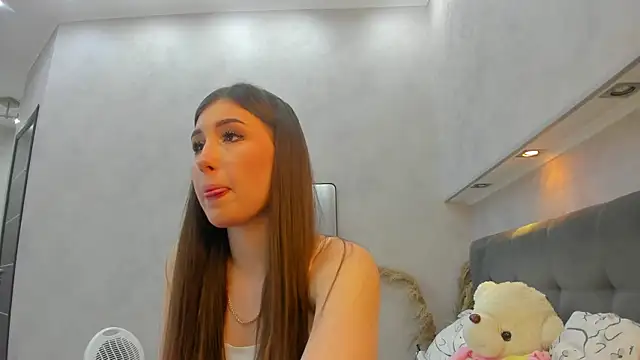 Emily Lews online show from May 22, 2026, 1:02 am