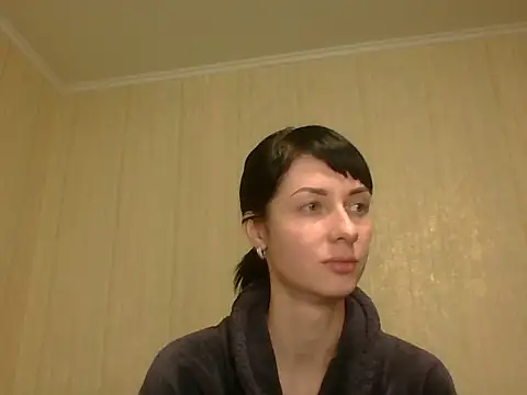  OnyxQueen  online show from February 17, 2026, 6:47 pm