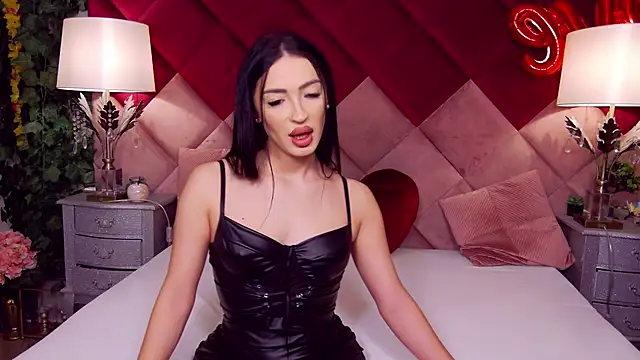 VictoriaLanes online show from February 19, 2026, 5:25 am