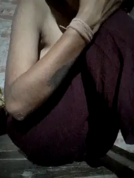 Horny Girl VIP online show from April 13, 2026, 3:39 pm