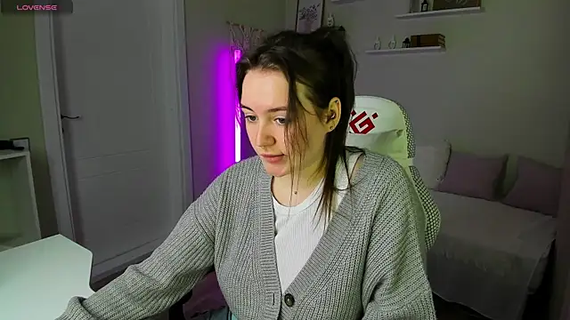 Snapshot of Laura_CollinsS chatting on May 28, 2026, 1:25 am Laura CollinsS online show from May 28, 2026, 1:25 am