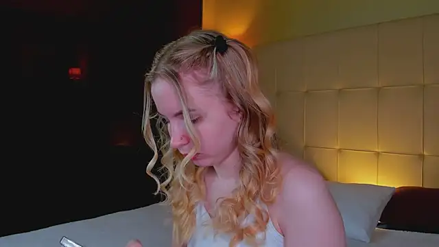 Linda  Bloom online show from April 13, 2026, 1:11 am