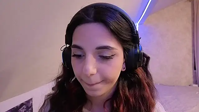 Snapshot of Blissmissataeses chatting on March 3, 2026, 12:44 pm Blissmissataeses online show from March 3, 2026, 12:44 pm