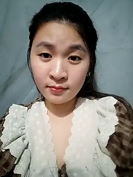 Snapshot of -Datini- chatting on February 16, 2026, 2:02 pm -Datini- online show from February 16, 2026, 2:02 pm