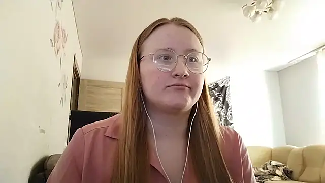 AnikaLipps online show from March 22, 2026, 11:46 am