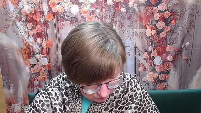 RadaChudna online show from April 15, 2026, 5:03 am