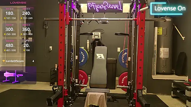 lunasexy79 online show from April 2, 2026, 2:37 pm