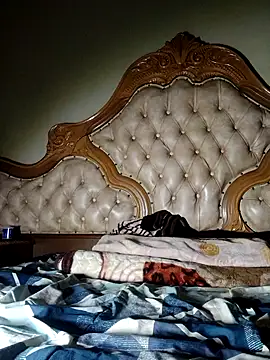 InstinctWorkout online show from April 6, 2026, 9:49 pm