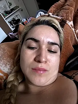 violet-grey online show from March 17, 2026, 12:52 pm