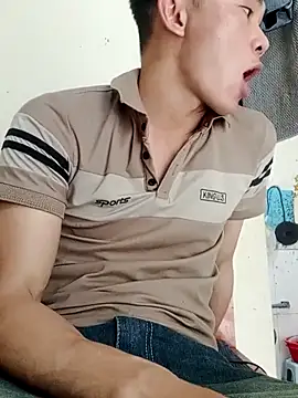 Changebabi online show from April 16, 2026, 2:12 am