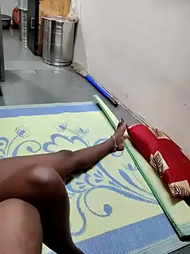 Your couple 01 online show from April 19, 2026, 7:38 pm