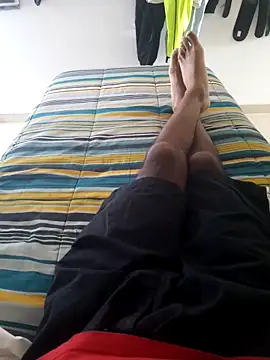 Snapshot of isuru_lakshan chatting on February 21, 2026, 12:17 pm isuru lakshan online show from February 21, 2026, 12:17 pm