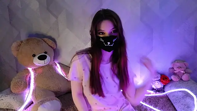 Snapshot of llonaMask chatting on February 27, 2026, 8:36 am llonaMask online show from February 27, 2026, 8:36 am