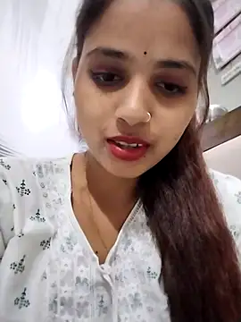 samayra1144 online show from April 13, 2026, 11:27 am